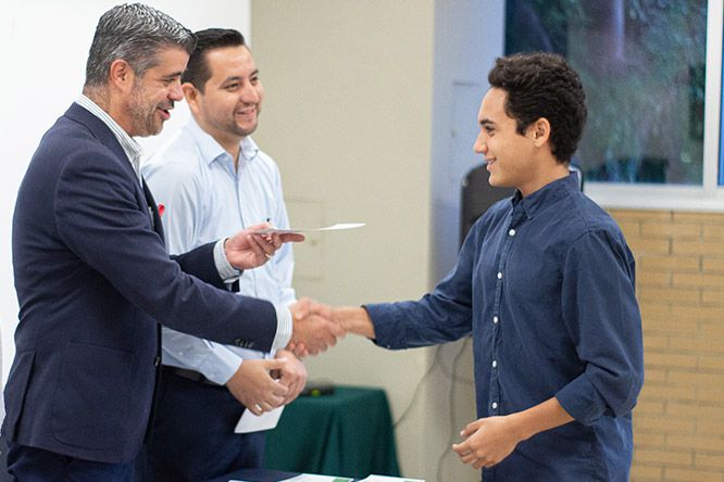 Odoo - Prueba 1 a tres columnas